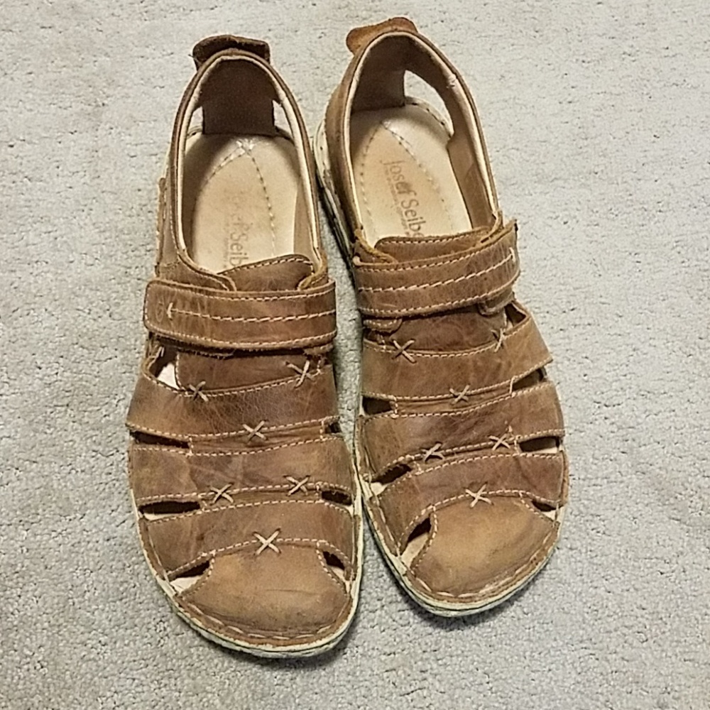 Summer sandals
